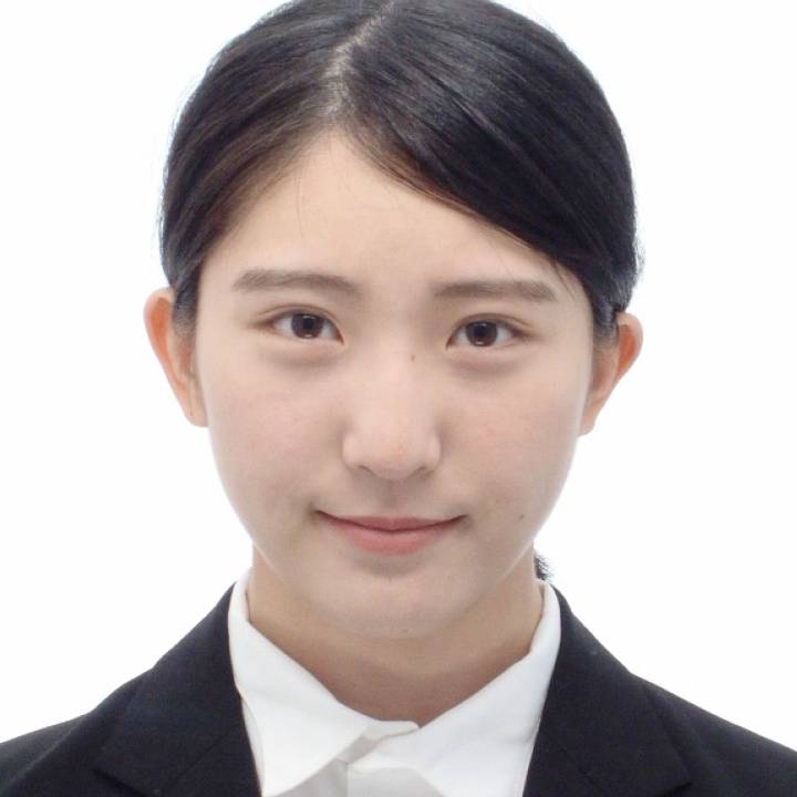 石島梨奈